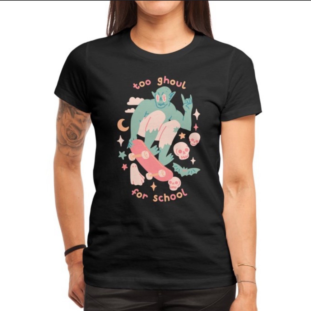 Hot Topic Graphic Tee